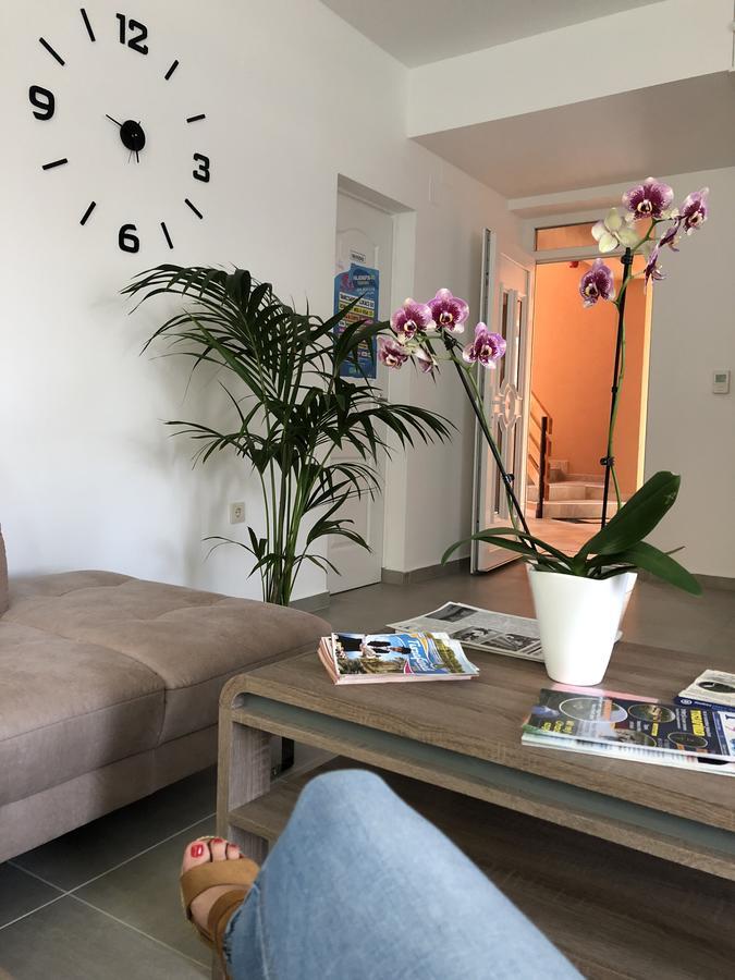 Boro Apartman Tiszafured Exterior photo